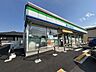 周辺：ファミリーマート宇都宮簗瀬店様まで約400m(徒歩5分)。