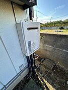 【リフォーム中写真5/15】給湯器写真です。新品交換予定です（ガス会社指定）