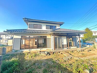 外観：【住宅ローン減税対象】価格には消費税、リフォーム費用を含みます。自社物件につき随時ご案内可能。内覧希望の方はお電話ください。