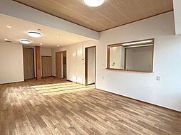 結城市大字結城　戸建て 4LDKのリビング/ダイニング