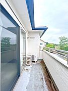【現況販売】ベランダの写真です。広くて日当たりいいベランダです。