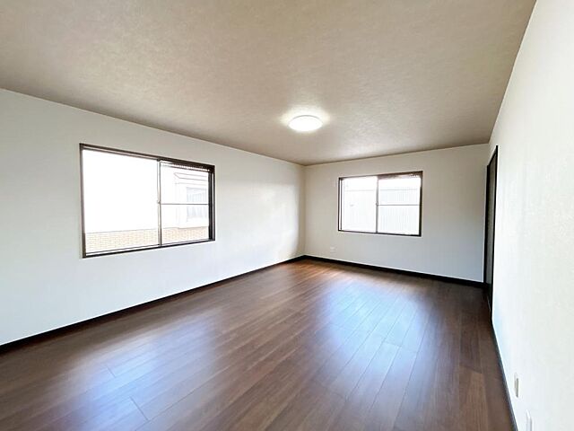 室内 高崎市新町1792-1