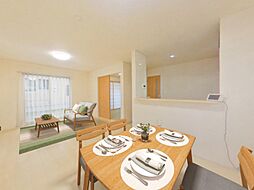 高崎市新町　戸建て 4LDKのリビング/ダイニング