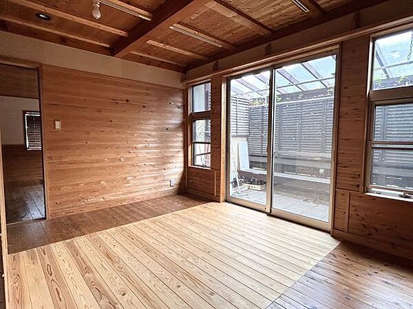 室内