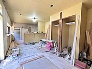 【リフォーム中/リビング】台所と和室をつなげ広々とした16帖のリビングを新設します。