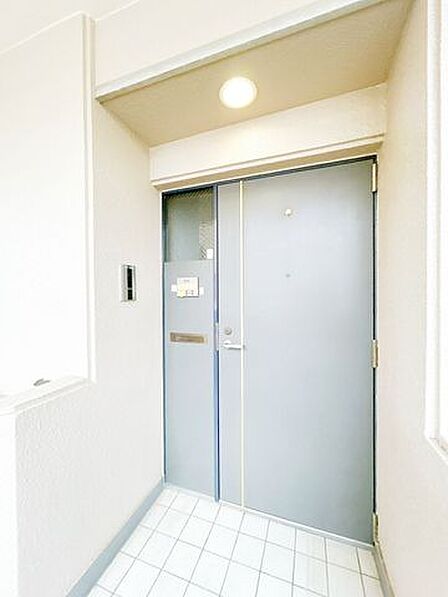 【リフォーム中/玄関】