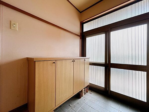 玄関を拡大表示