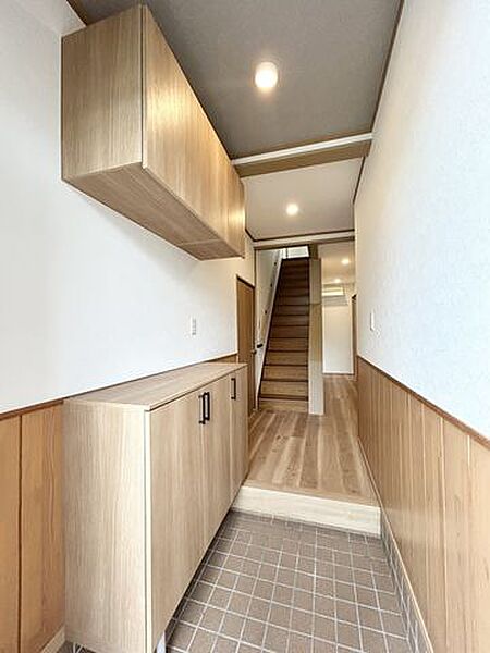 玄関を拡大表示