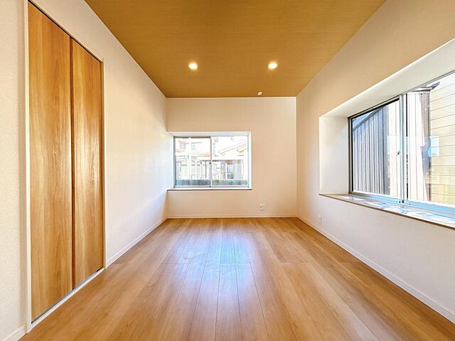 リビング/ダイニング 富山市本郷町145-12