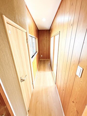 室内 富山市山室荒屋165-3