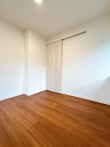 室内 富山市町村211-3