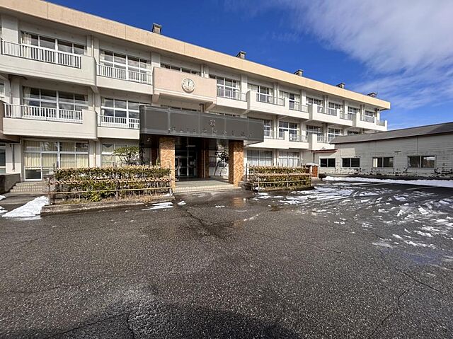 周辺 富山市鶴ヶ丘町71