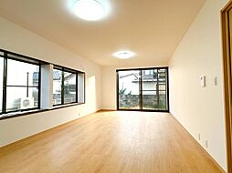 富山市山室　戸建て 4LDKのリビング/ダイニング