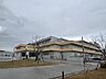 周辺：富山市立八尾中学校 【中学校】八尾中学校まで約2500ｍ（徒歩約32分、自転車10分）です。勉強や部活など、充実した中学校生活を楽しみながら記憶に残るような素敵な三年間にしてくださいね。 2540m