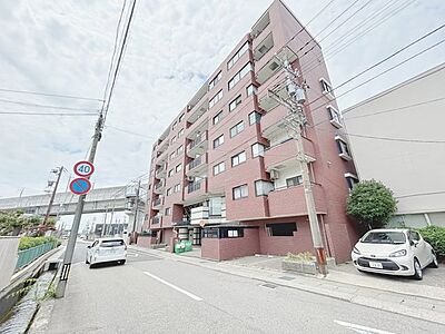 外観:価格には消費税を含みます。自社物件につき随時ご案内可能。内覧希望の方はお電話ください。 外観:価格には消費税を含みます。自社物件につき随時ご案内可能。内覧希望の方はお電話ください。