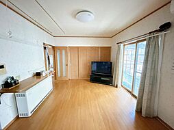 福井市下江守町　戸建て 5LDKのリビング/ダイニング