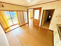 長浜市山階町　戸建て 7DKのリビング/ダイニング