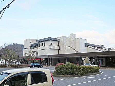山陽本線彦根駅700ｍ