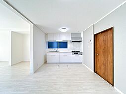 倉吉市大正町2丁目　戸建て 5LDKのリビング/ダイニング