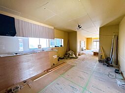 米子市宗像　戸建て 6LDKのリビング/ダイニング