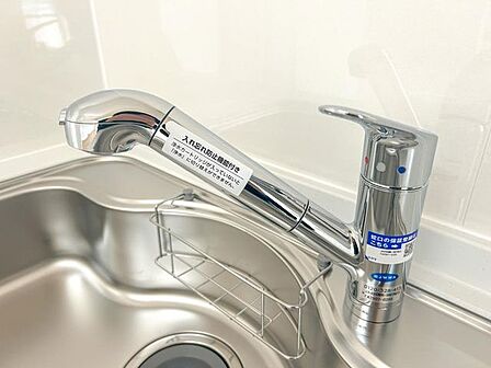 【リフォーム販売】蛇口は浄水機能付きです。