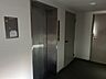 その他：【共用部分】マンション内にはエレベーターが設置されています。
