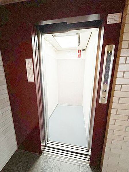 エアコンが1基ついています。