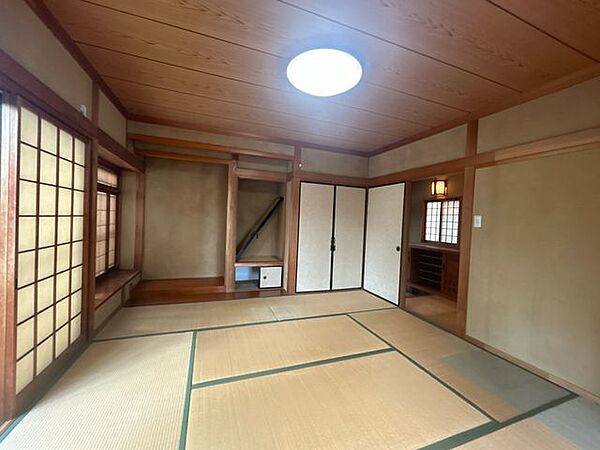 洋室を拡大表示