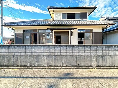 外観:【10/12写真更新】価格には消費税、リフォーム費用を含みます。リフォーム中でもご案内可能。内覧希望の方はお電話ください。 外観:【10/12写真更新】価格には消費税、リフォーム費用を含みます。リフォーム中でもご案内可能。内覧希望の方はお電話ください。