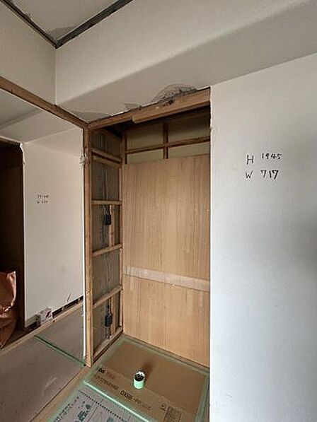 北西側洋室収納