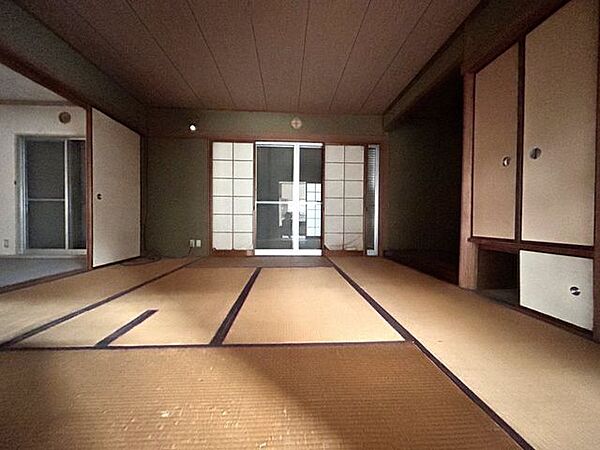 室内
