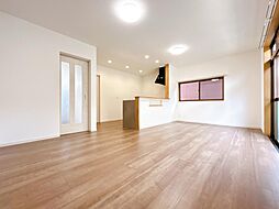 大村市協和町　戸建て 4LDKのリビング/ダイニング