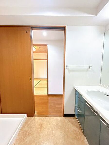 【期間限定現況販売】洗面室です。