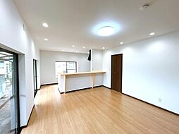 人吉市上林町　戸建て 4DKのリビング/ダイニング