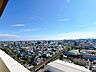 その他：【眺望写真】バルコニーからの眺望写真です。15階からの高さということもあり、水平線も見ることができます。夏には花火も見ることができるかもしれませんね。