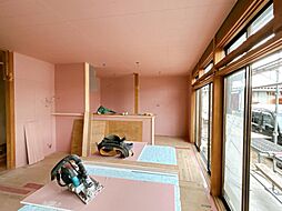 都城市都原町　戸建て 4LDKのリビング/ダイニング