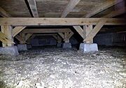 中古住宅の3大リスクである、雨漏り、主要構造部分の欠陥や腐食、給排水管の漏水や故障を2年間保証します。その前提で床下まで確認の上でリフォームし、シロアリの被害調査と防除工事もおこないます。