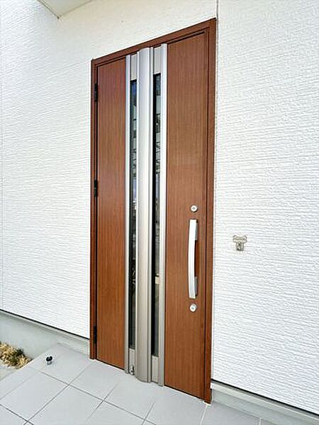玄関を拡大表示