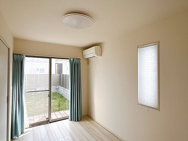 洋室を拡大表示