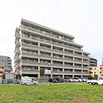 ベルサンモール  ｜ 千葉県市川市妙典4丁目5-25（賃貸マンション2LDK・1階・53.35㎡） その1