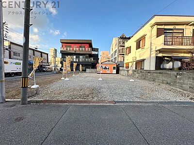 外観：【現地】　現地は更地となっております。武庫元町商店街より南に入った区画となります。武庫小学校通学エリアで物件をお探しの方にお勧めです。