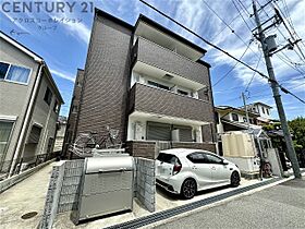 ノイヴェル南花屋敷  ｜ 兵庫県川西市南花屋敷4丁目（賃貸アパート1K・3階・25.32㎡） その1