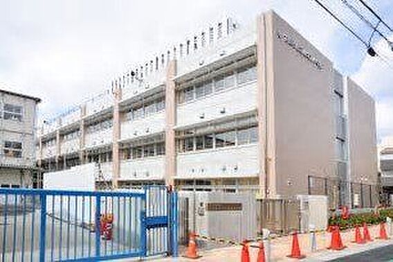世田谷区立上北...