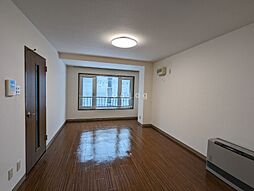 パルクオーレ 201 2階1LDKのリビング/ダイニング