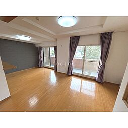 セザール旭ヶ丘 301 3階2LDKのリビング/ダイニング