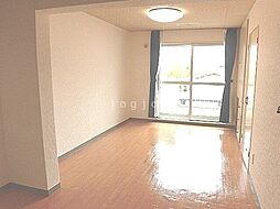 インペリアルワタナベ 211 2階1DKのリビング/ダイニング