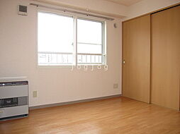 アイビーパレス52 402 4階1LDKのリビング/ダイニング