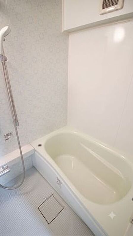 一日の疲れを癒してくれる浴室♪くつろぎのバスタイムをお過ごしください!