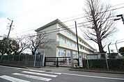 六ツ美南部小学校岡崎市中島町にある公立の小学校です！ 1200m