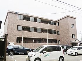 ヴェルサーリオ瀬川 301 ｜ 秋田県秋田市南通宮田（賃貸マンション1DK・3階・31.35㎡） その1